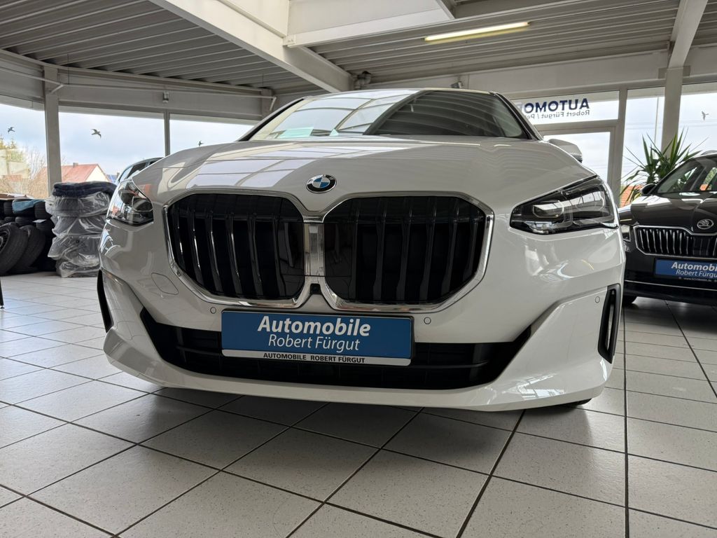 BMW 218 2024