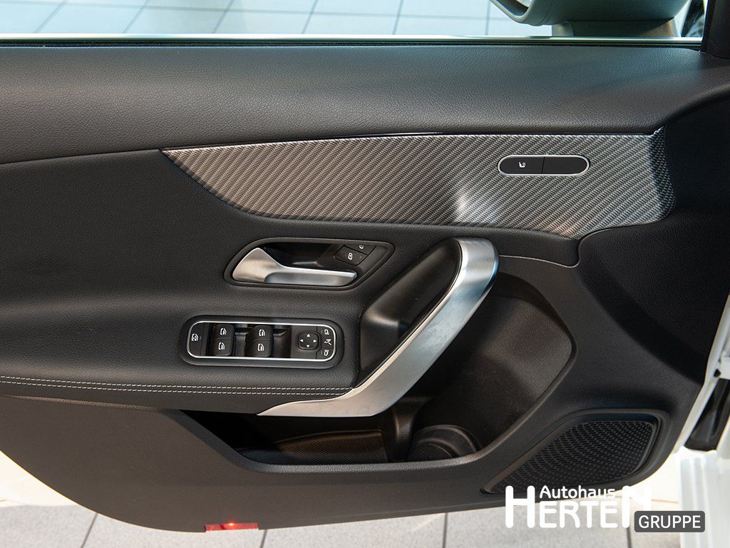 Mercedes-Benz A 200 2024