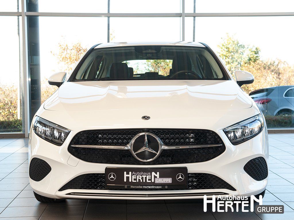Mercedes-Benz A 200 2024