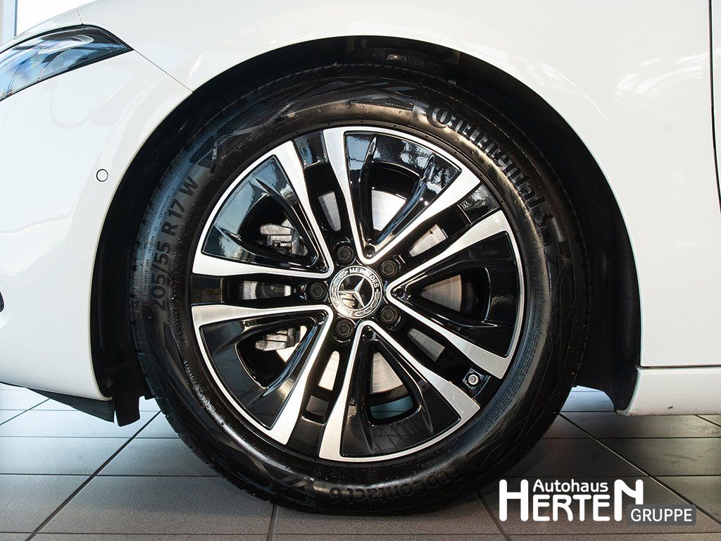 Mercedes-Benz A 200 2024