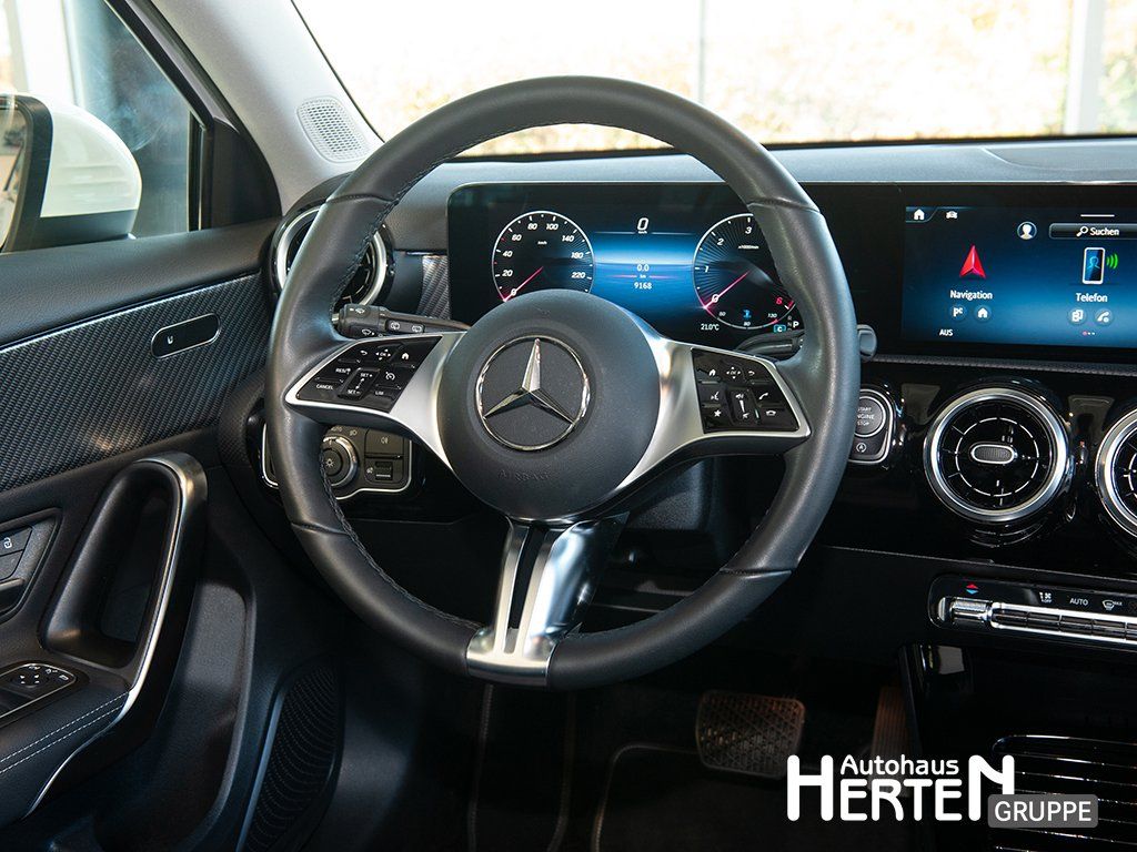 Mercedes-Benz A 200 2024