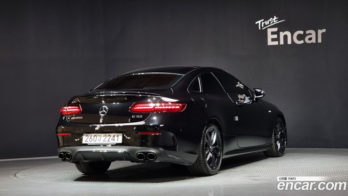 Mercedes-Benz E-Class 2023