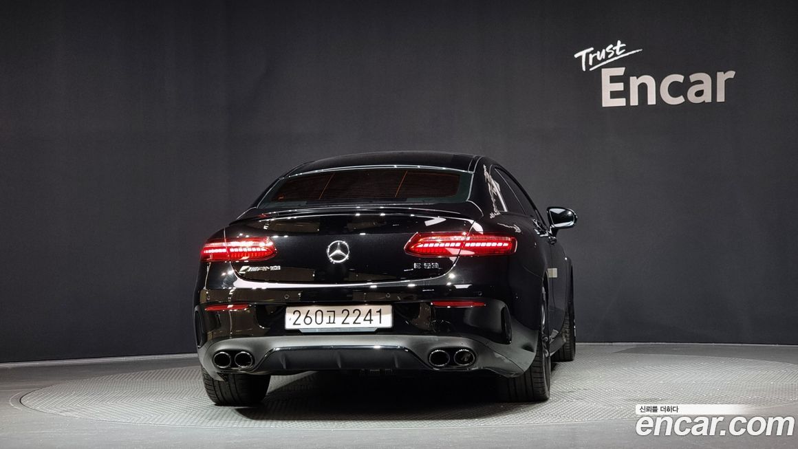 Mercedes-Benz E-Class 2023