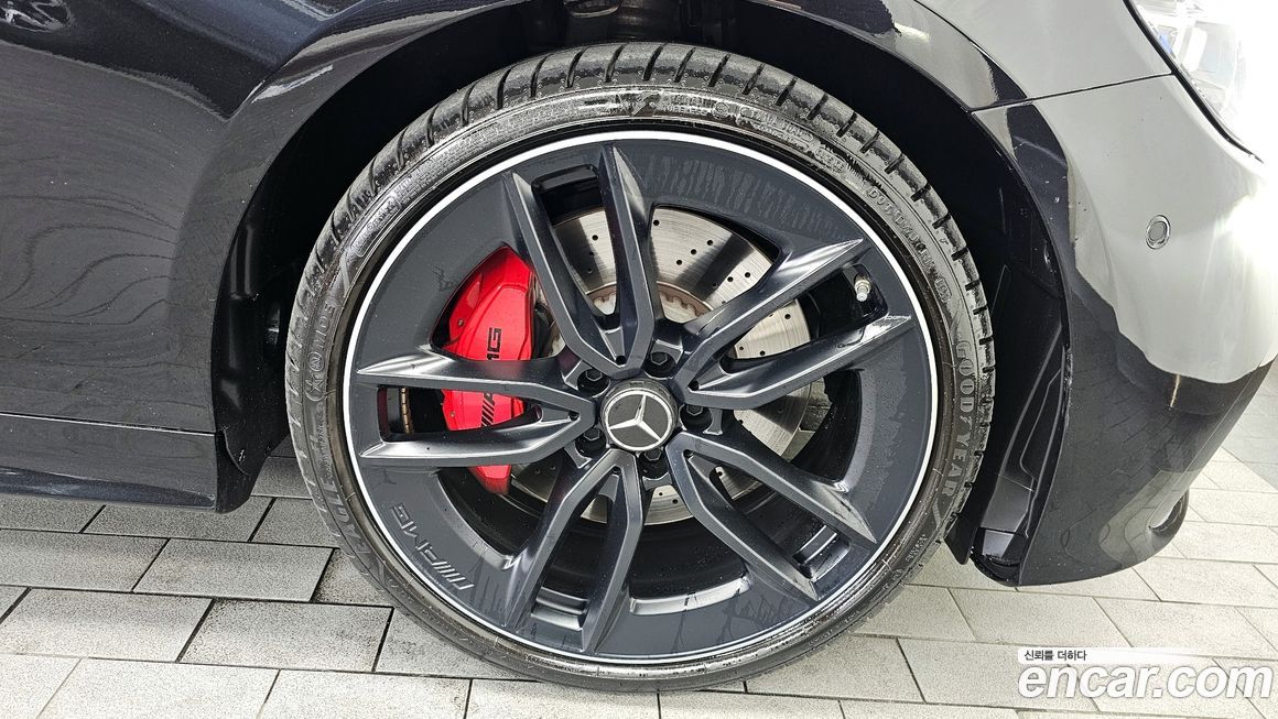 Mercedes-Benz E-Class 2023