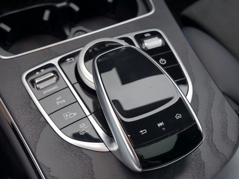 Mercedes-Benz C 300 2021