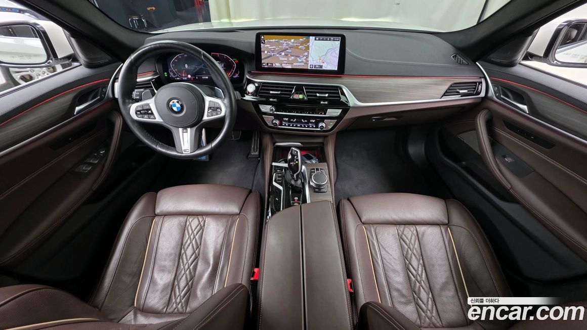 BMW 5-Series 2021