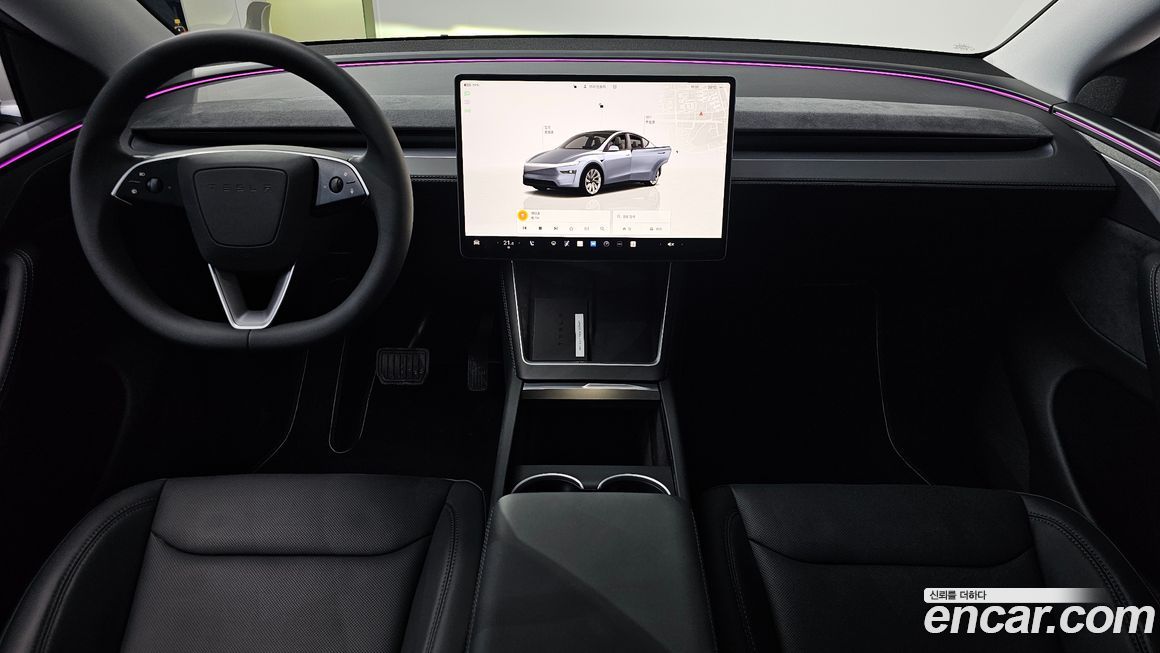 Tesla Model Y 2025
