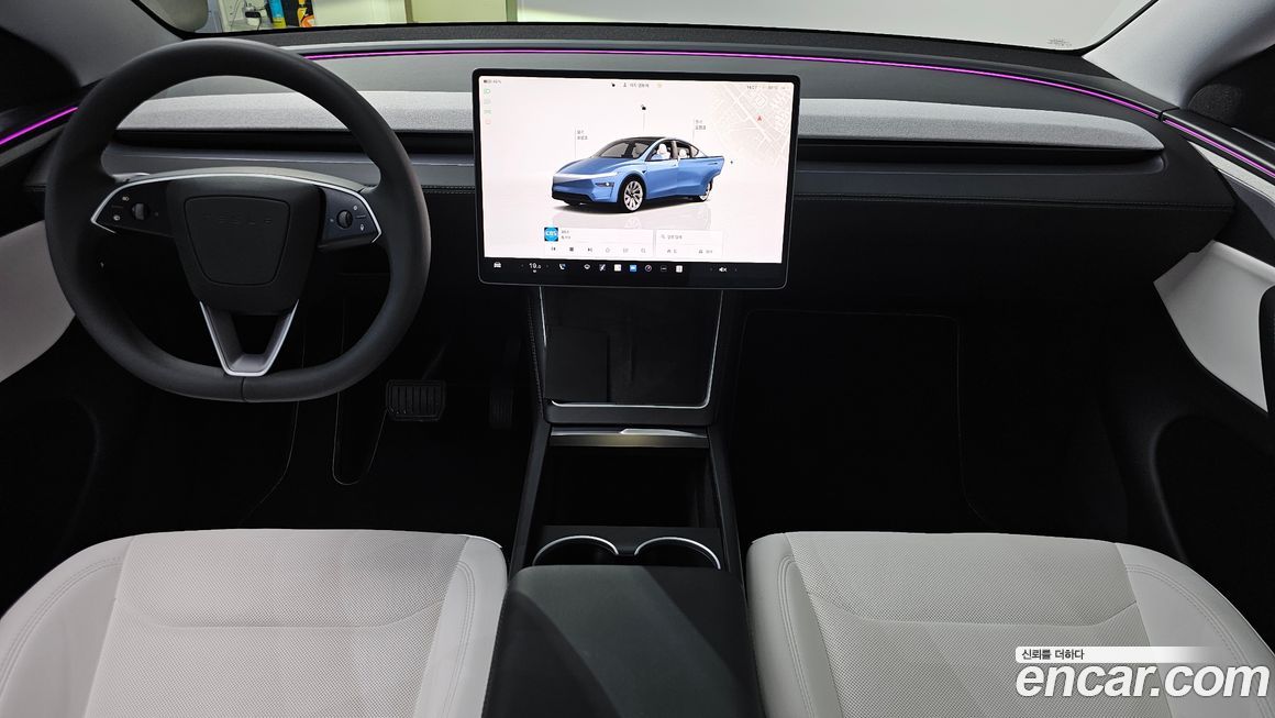 Tesla Model Y 2025