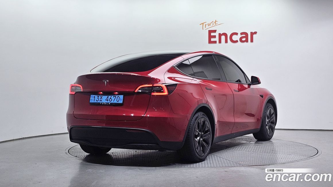 Tesla Model Y 2021