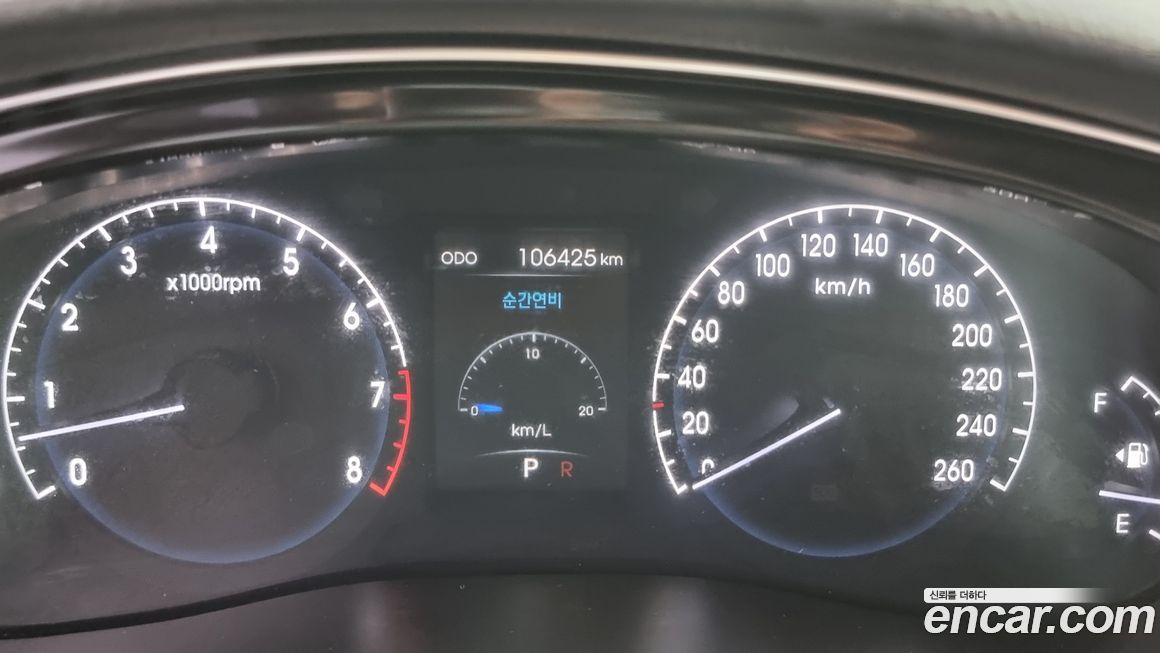 Hyundai Genesis 2012