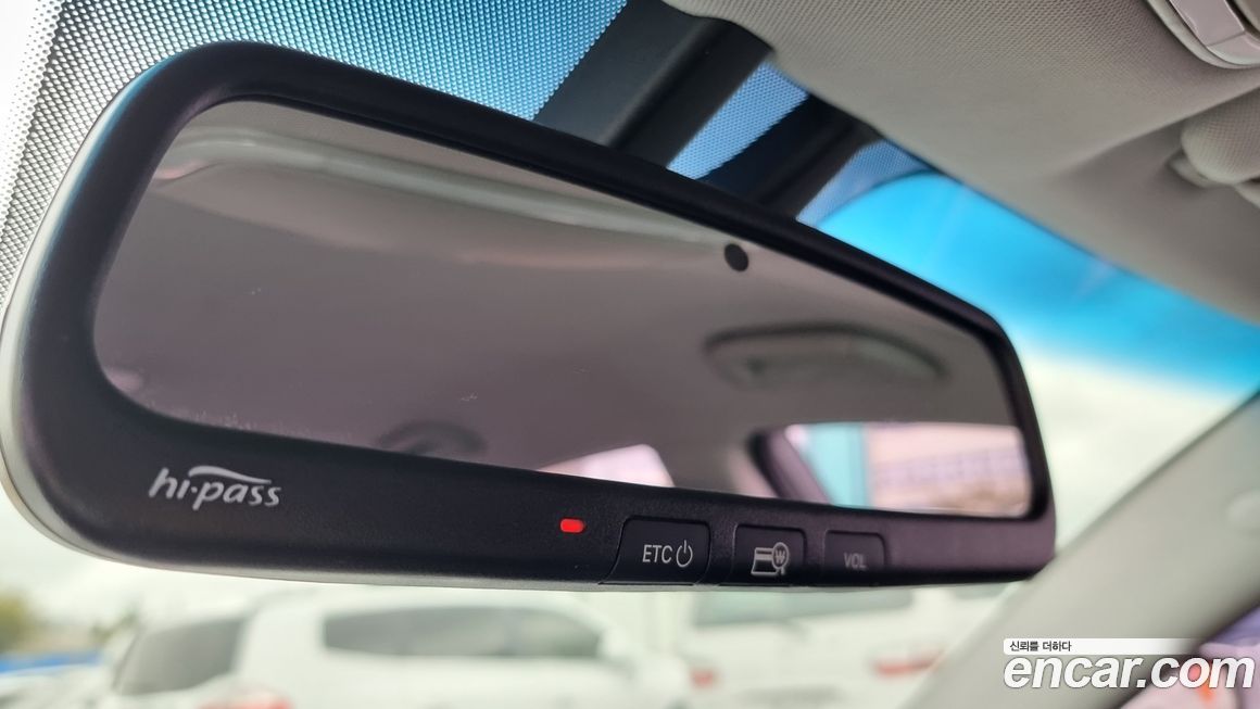 Hyundai Genesis 2012