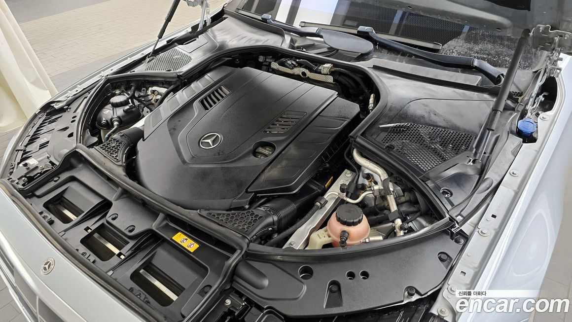 Mercedes-Benz S-Class 2022