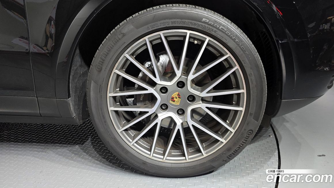 Porsche Cayenne 2023