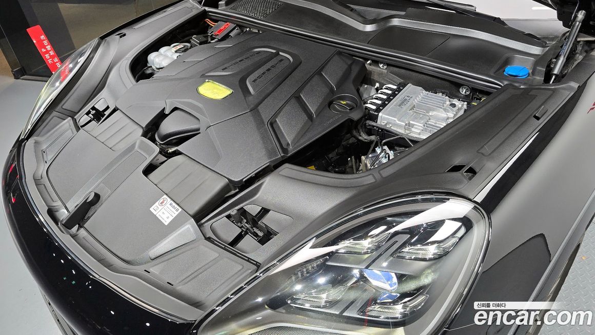 Porsche Cayenne 2023