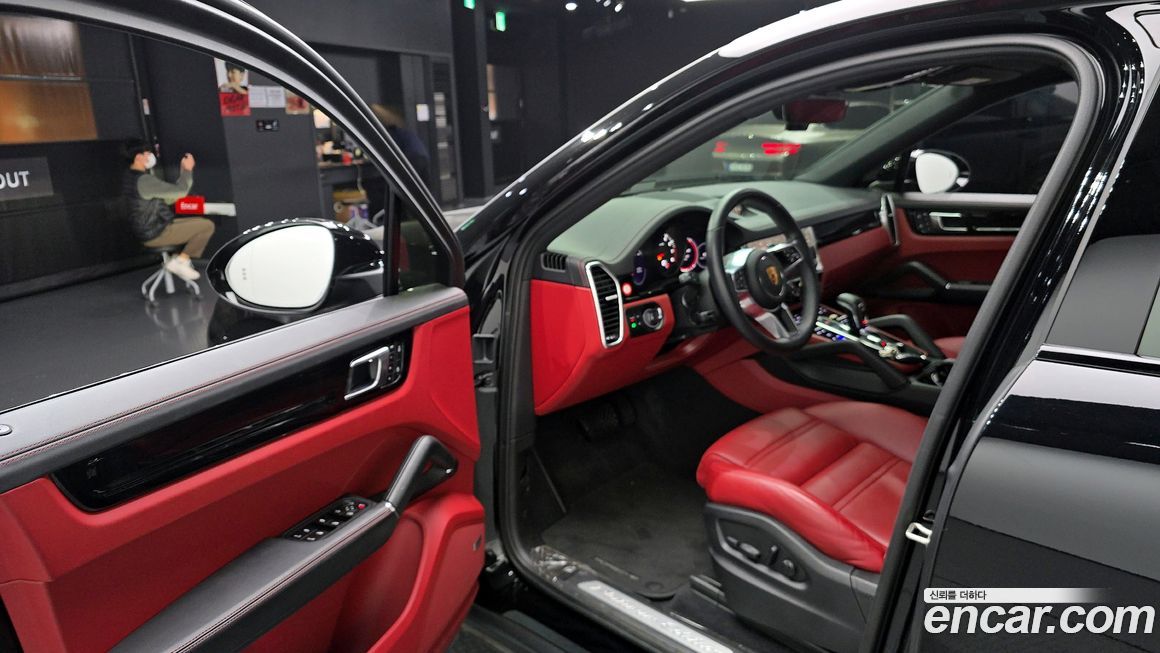 Porsche Cayenne 2023