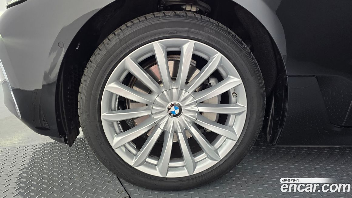 BMW Gran Turismo 2024