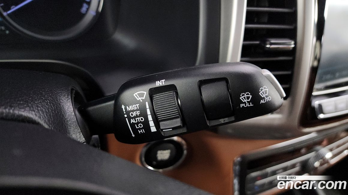 KG_Mobility_Ssangyong Rexton 2018