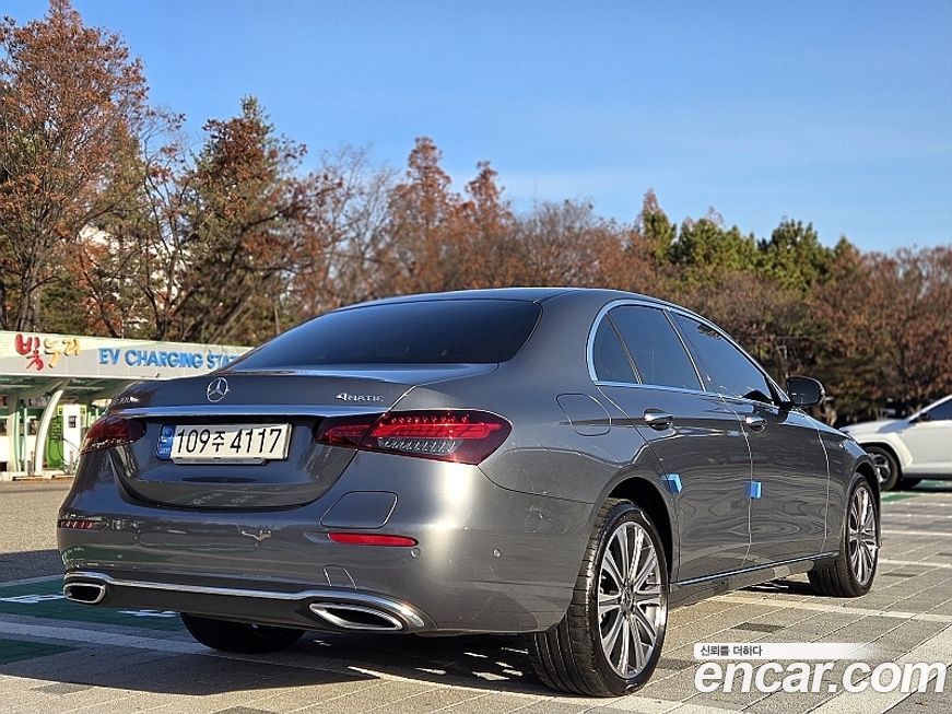 Mercedes-Benz E-Class 2023