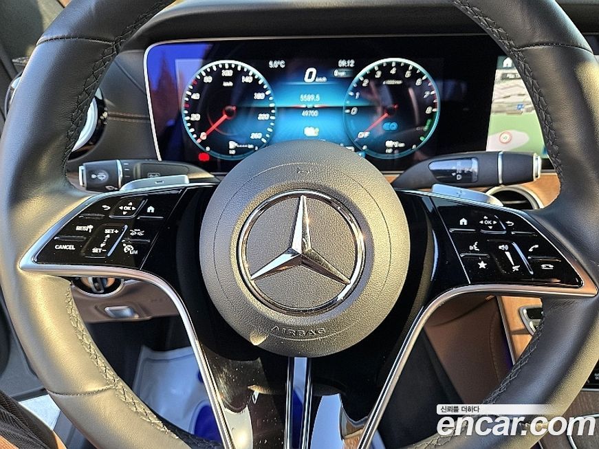 Mercedes-Benz E-Class 2023