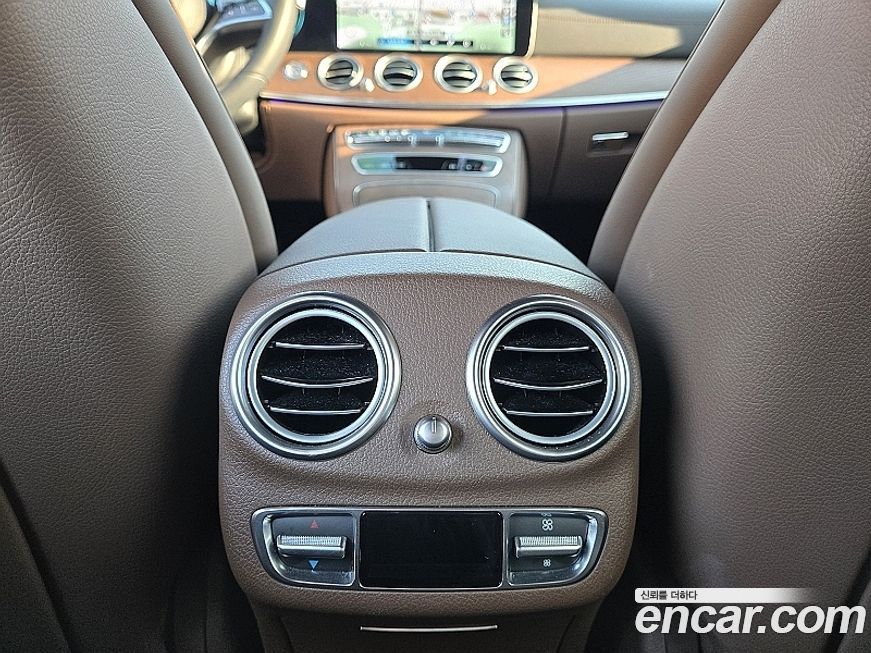 Mercedes-Benz E-Class 2023