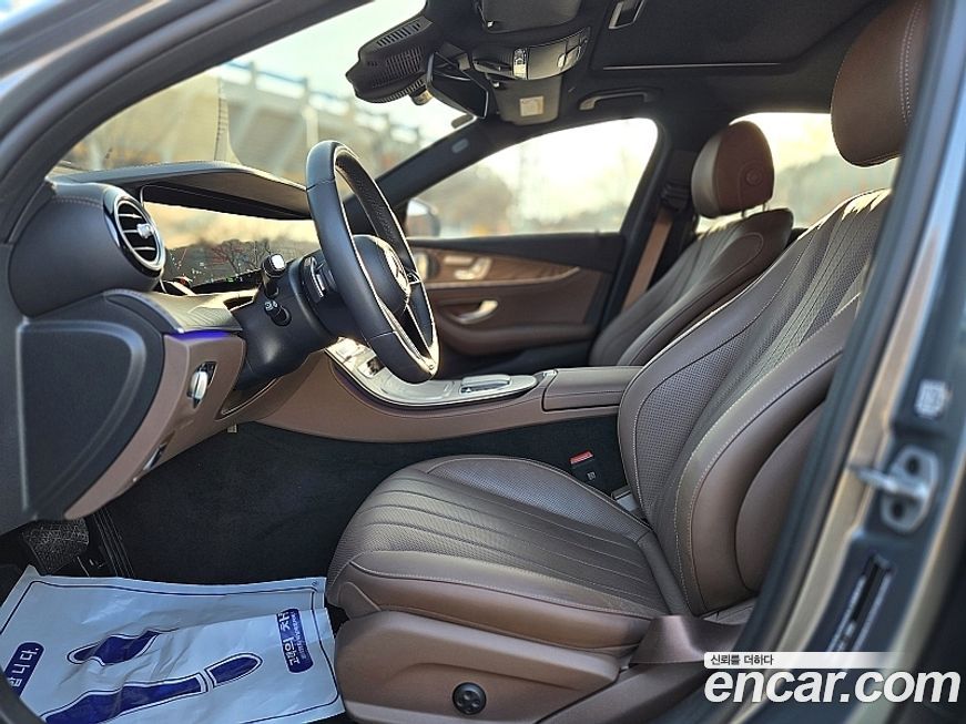 Mercedes-Benz E-Class 2023