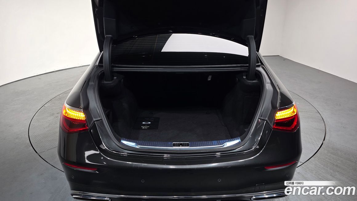 Mercedes-Benz S-Class 2022