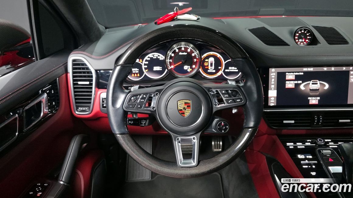 Porsche Cayenne 2021