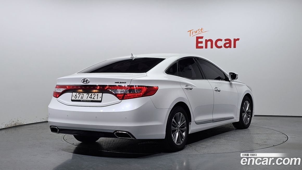 Hyundai Grandeur 2015