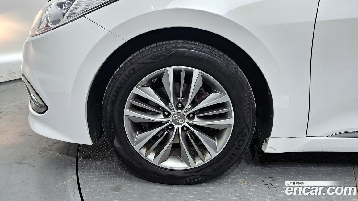 Hyundai Grandeur 2015