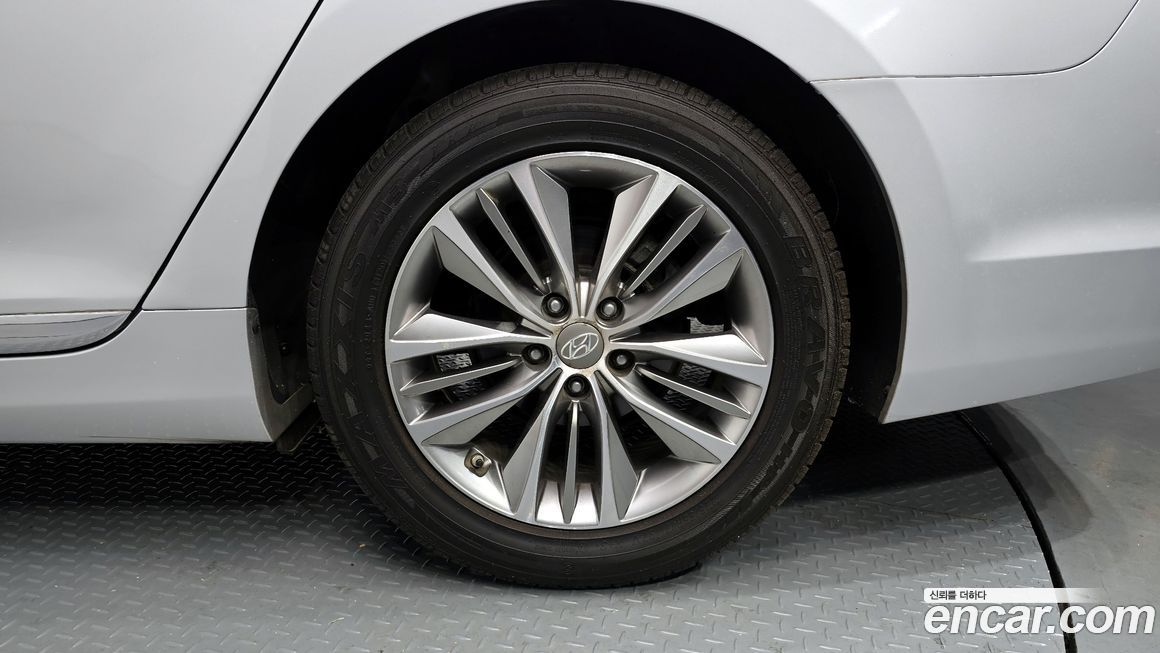 Hyundai Grandeur 2016