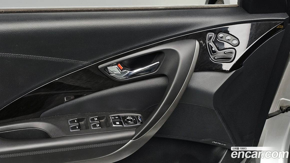 Hyundai Grandeur 2016