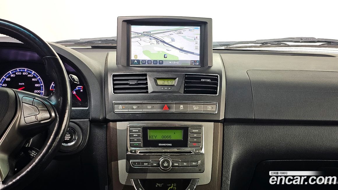 KG_Mobility_Ssangyong Rexton 2015