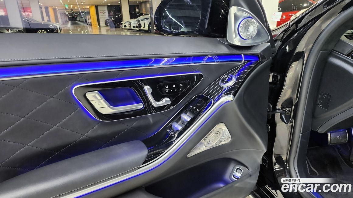 Mercedes-Benz S-Class 2023