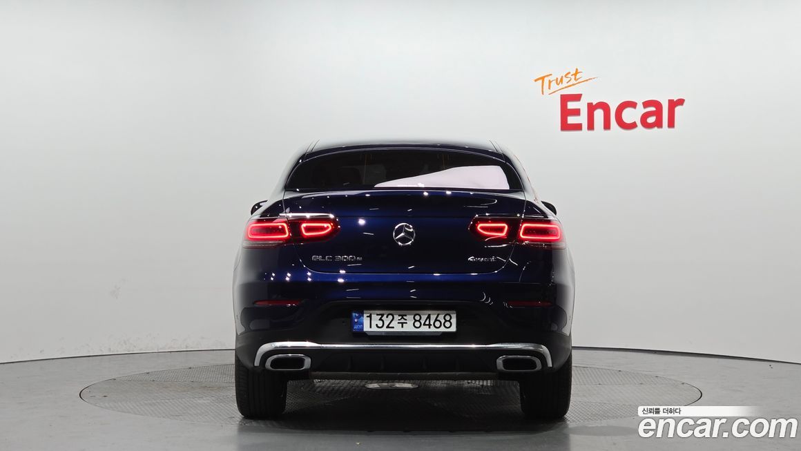 Mercedes-Benz GLC-Class 2023