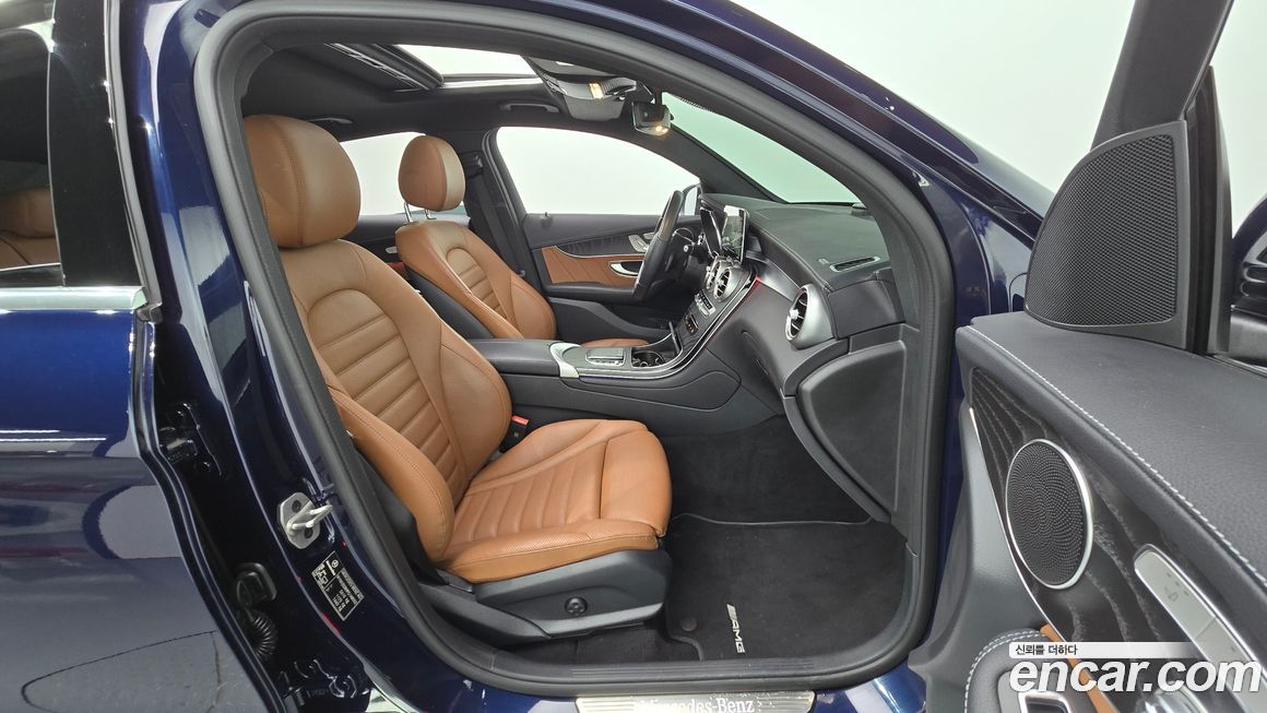 Mercedes-Benz GLC-Class 2023