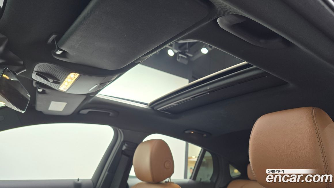 Mercedes-Benz GLC-Class 2023