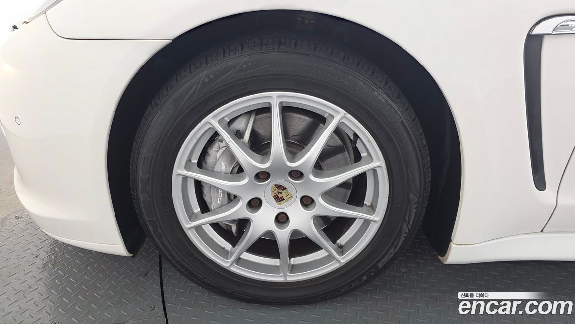 Porsche Panamera 2011