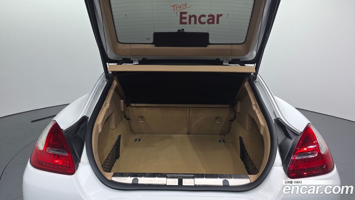 Porsche Panamera 2011