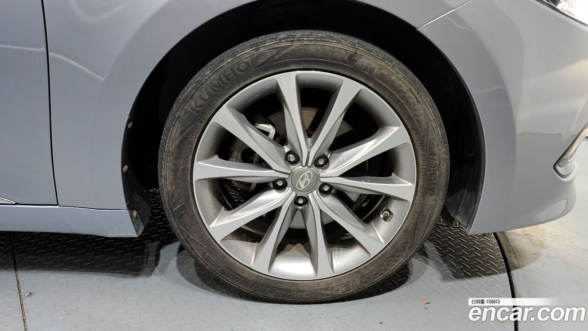 Hyundai Grandeur 2016