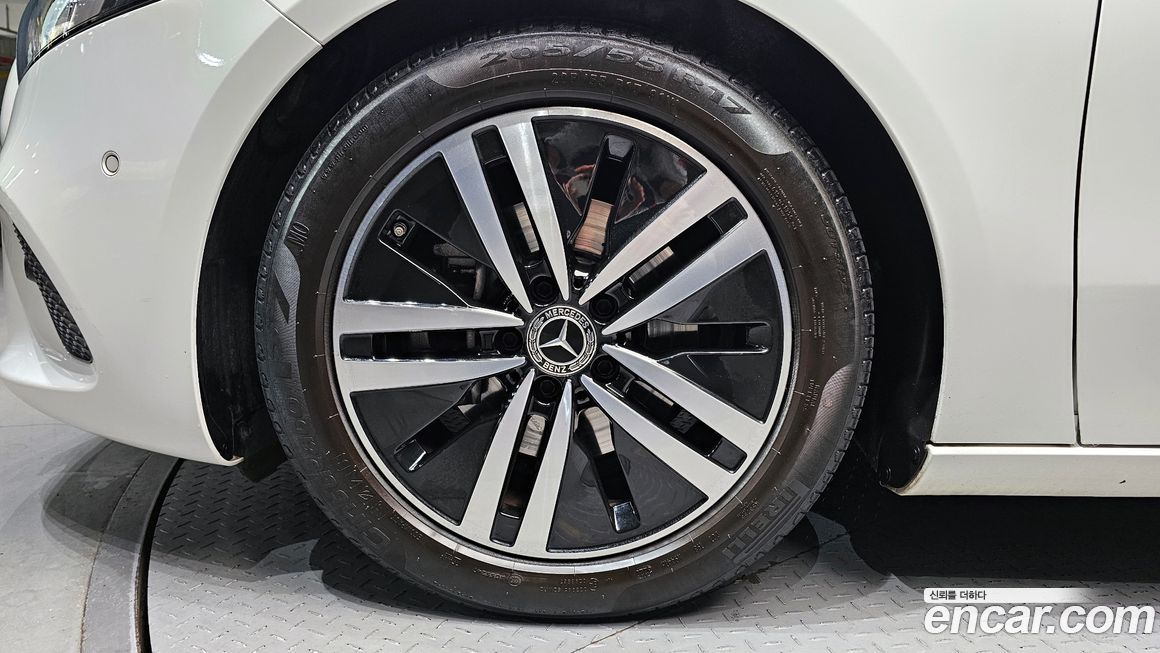 Mercedes-Benz A-Class 2021