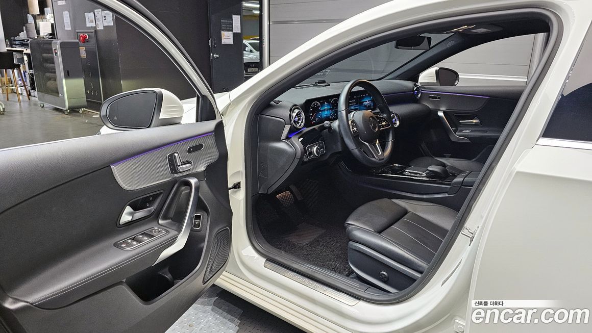 Mercedes-Benz A-Class 2021