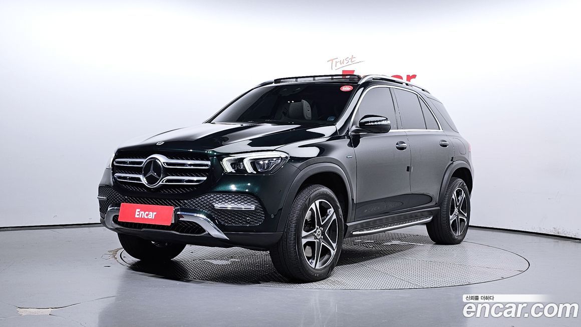 Mercedes-Benz GLE-Class 2021