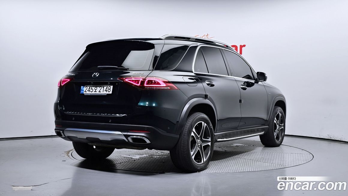 Mercedes-Benz GLE-Class 2021