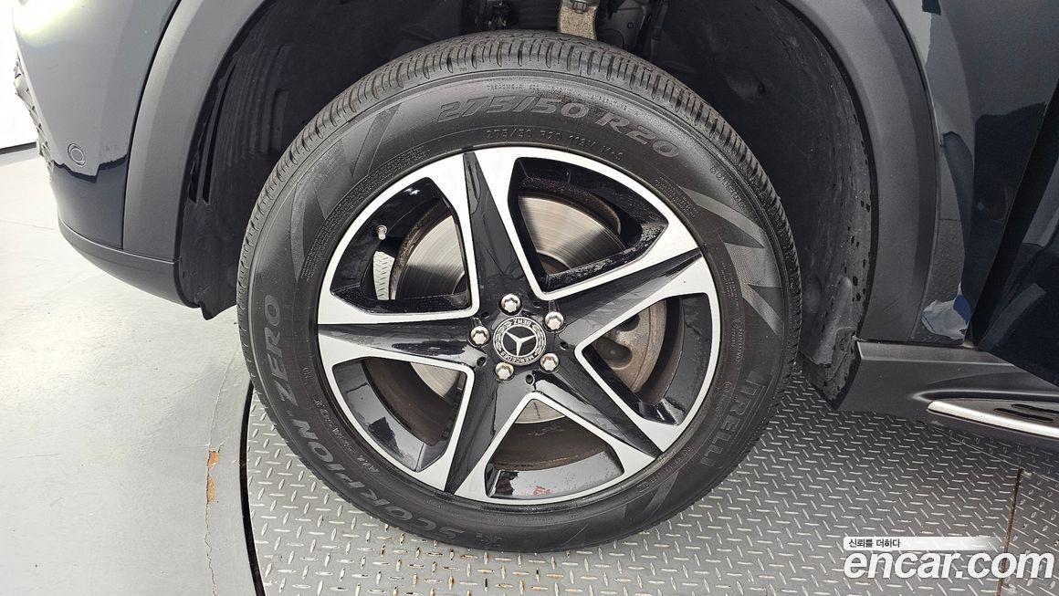 Mercedes-Benz GLE-Class 2021