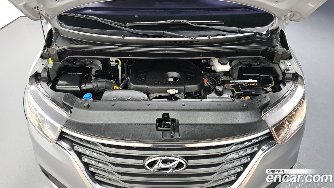 Hyundai Starex 2019