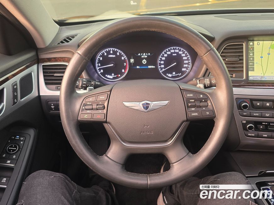 Hyundai Genesis 2016