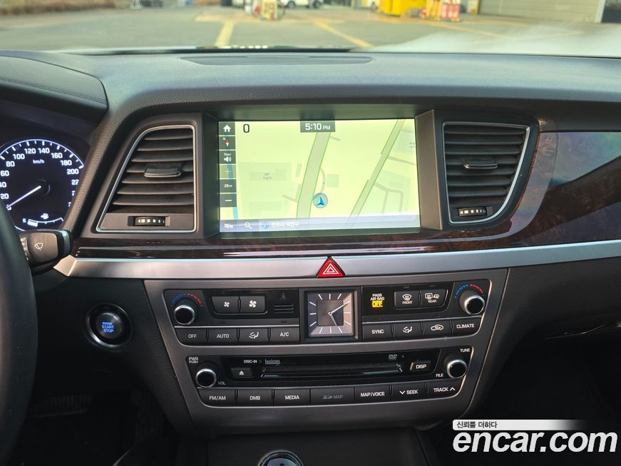 Hyundai Genesis 2016