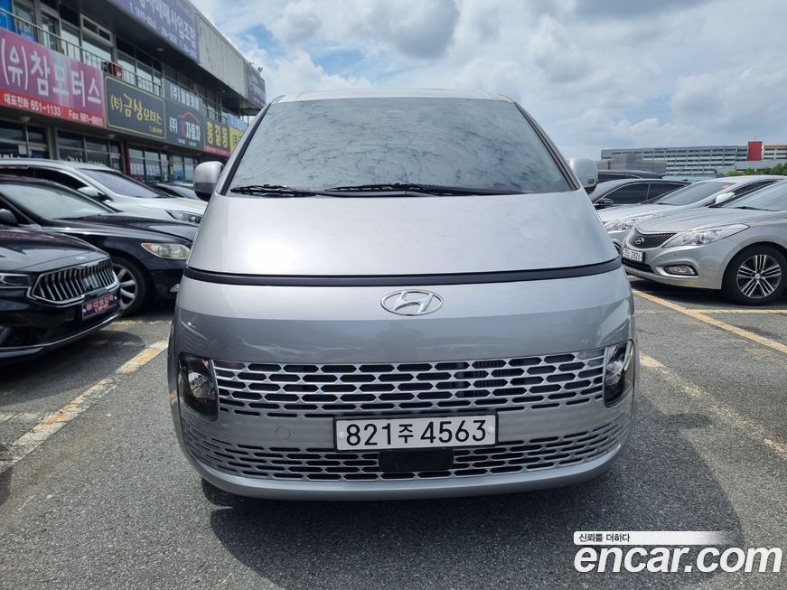 Hyundai Staria 2023