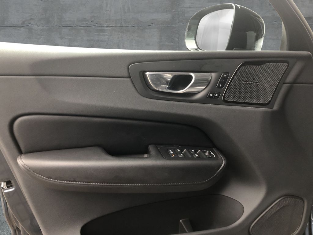 Volvo XC60 2022