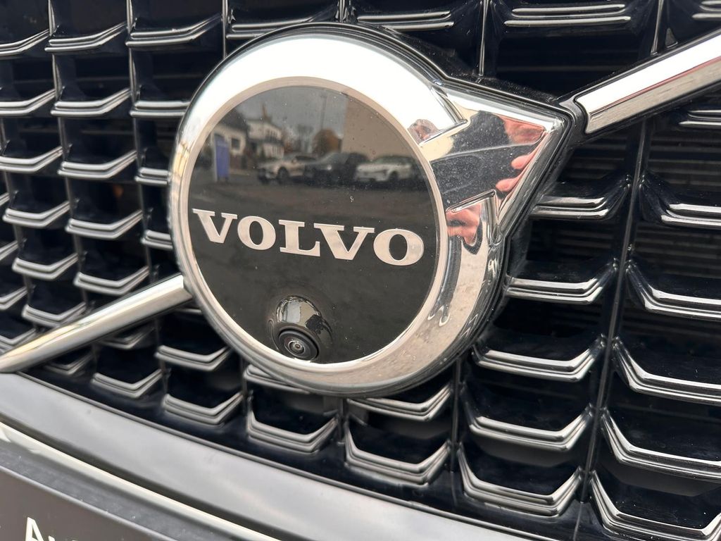 Volvo XC60 2022